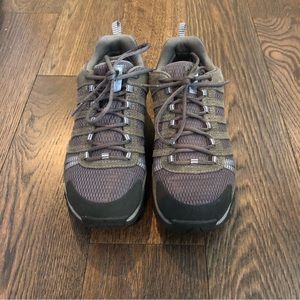 Columbia Helvatia waterproof hiking running shoe